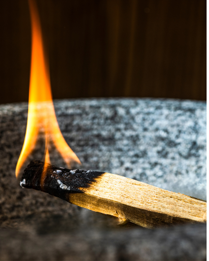 G071. Palo Santo Burning Sticks